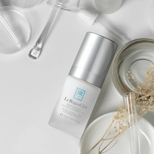 Applying RIVOLI Le Regard 2.0 around the eyes – tapping from inner to outer corner