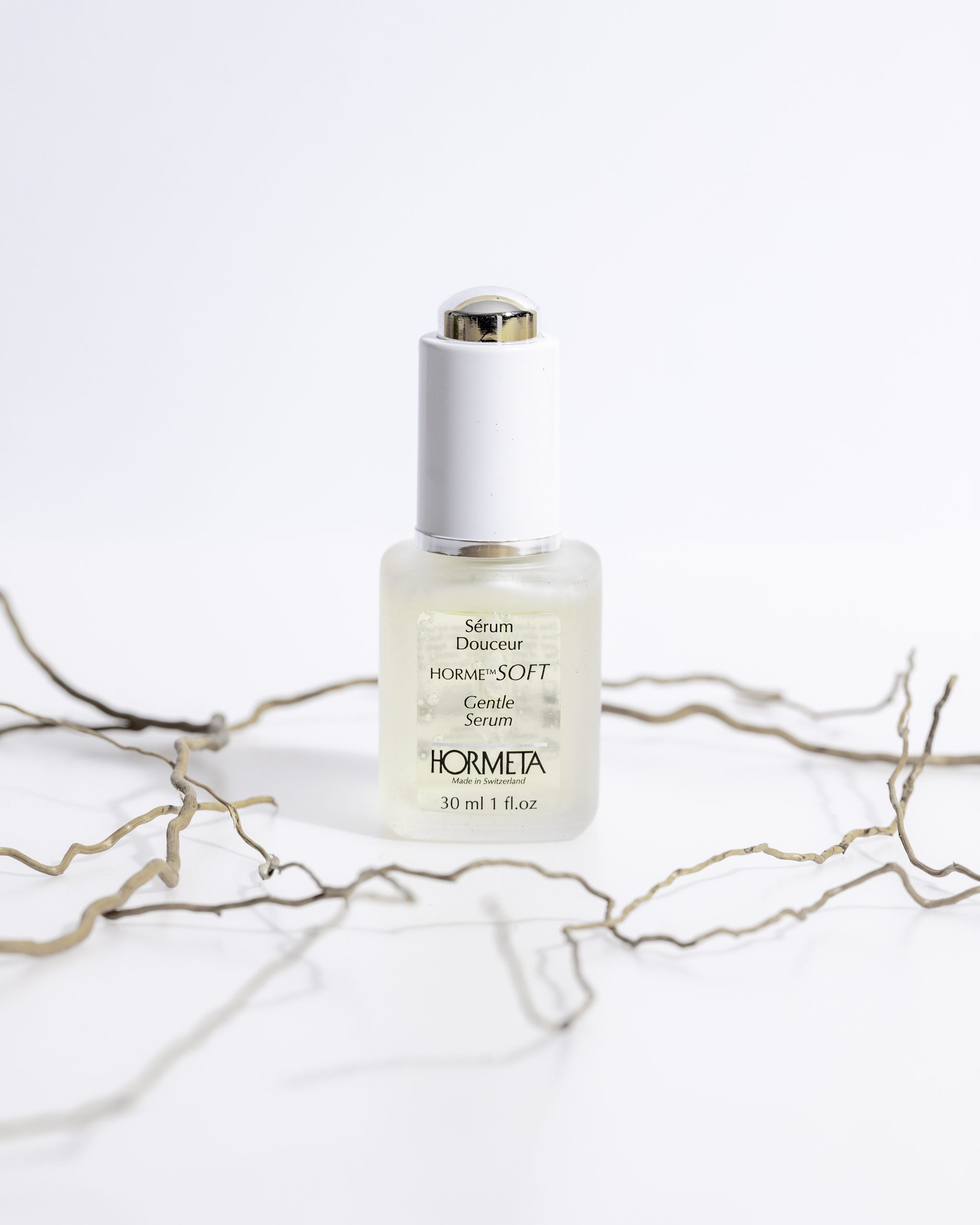 Swiss sensitive skin care – HormeSOFT Gentle Serum | Beautylion.ch