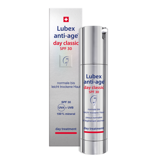 Texture of Lubex anti-age Day Classic UV30 – rich day cream with peptides & hyaluronic fragments for firming and hydration