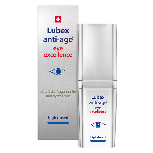 Texture of Lubex anti-age Eye Excellence – rich treatment cream infused with retinyl palmitate and peptides for delicate eye skin