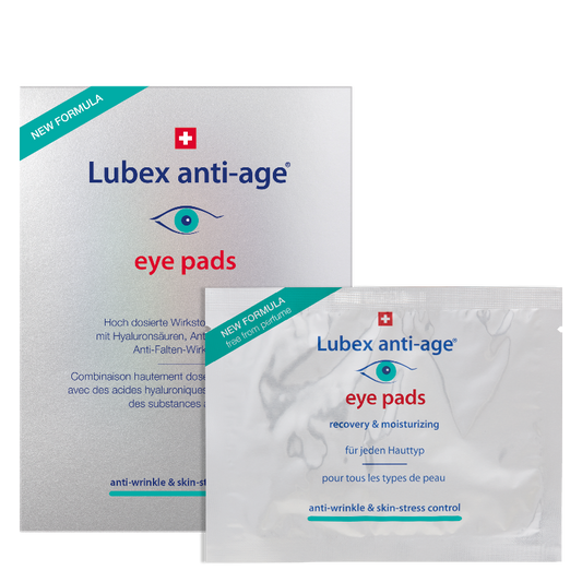 Texture of Lubex anti-age Eye Pads – soaked fleece pads with peptides and hyaluronic acid serum