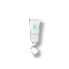 Texture of RIVOLI cleansing gel – gentle formula with coconut and macadamia oils